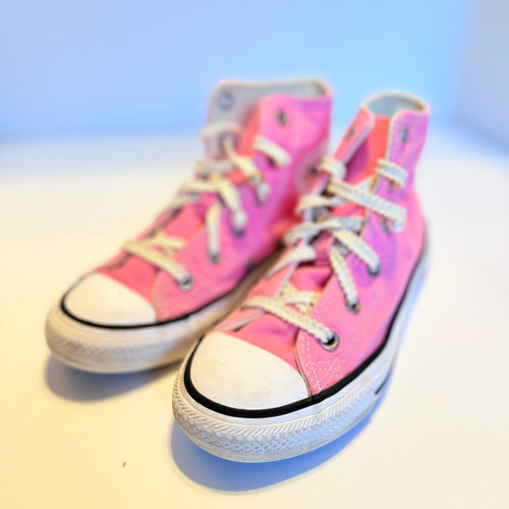 Converse Chuck Taylor All Star Pink High Top Youth Sneakers size 1Y
